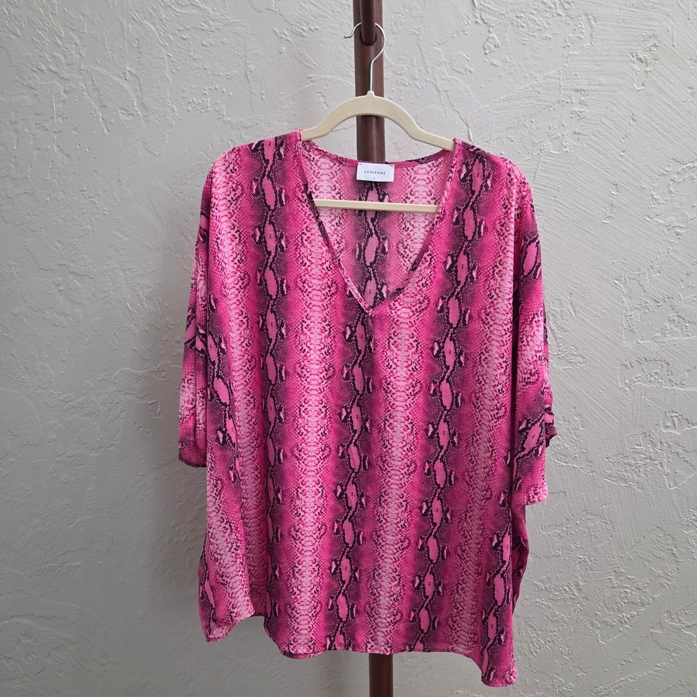 T222. Pink Snakeskin Pattern‎ V-Neck Oversized Top